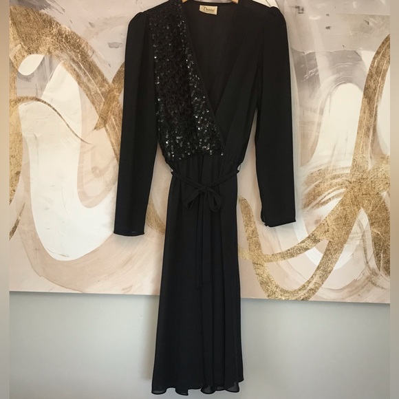 VINTAGE 80’s | Black Sequinned Holiday Party Cocktail Dress EUC Size Medium - Picture 1 of 17